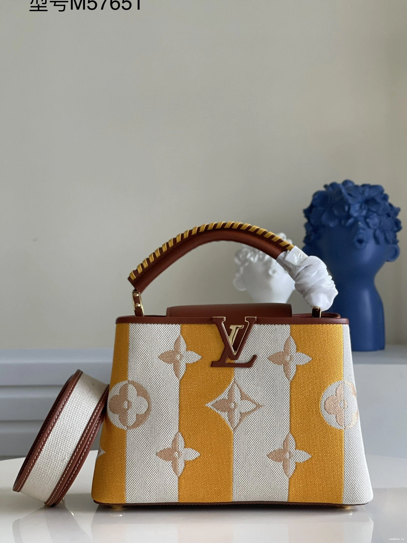 WIS BB CAPUCINES LOUIS VUITTON 0817